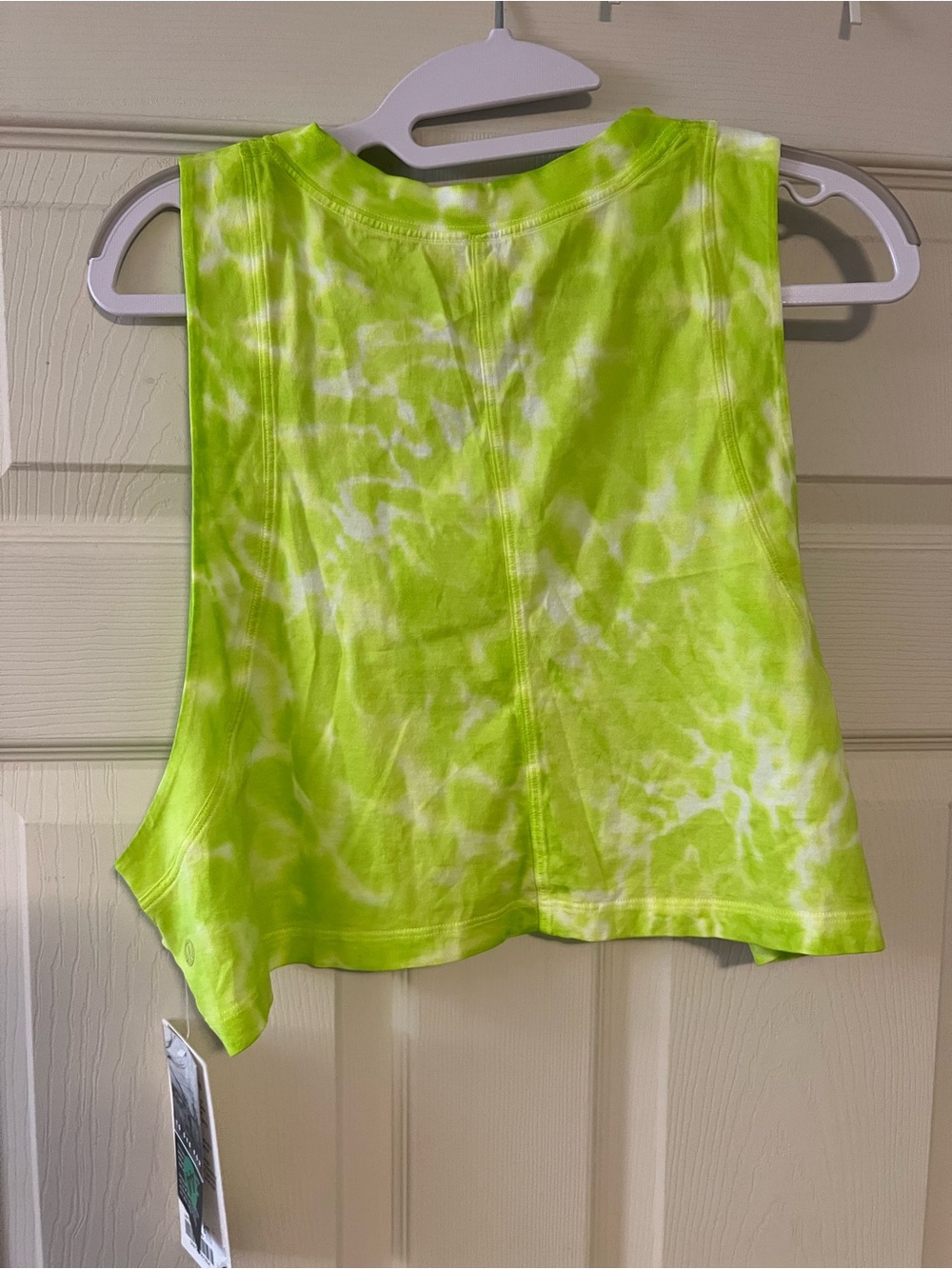 #337 Lululemon All Yours Crop Tank Tie Dye Neon Yellow Green NWT Size 10 - Picture 7 of 7